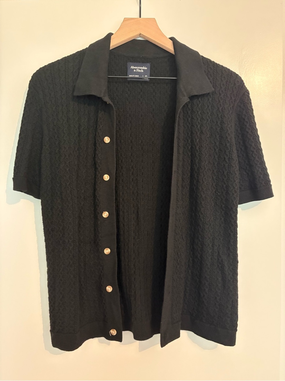 Abercrombie & Fitch Men’s Black Short-Sleeve Button Knit Shirt